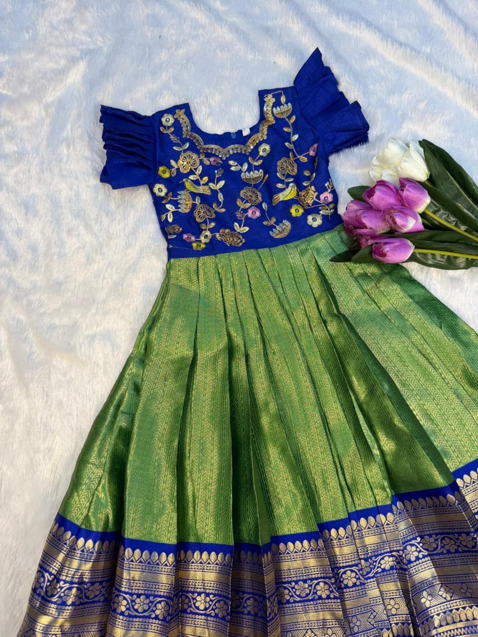 Sweatha Gown