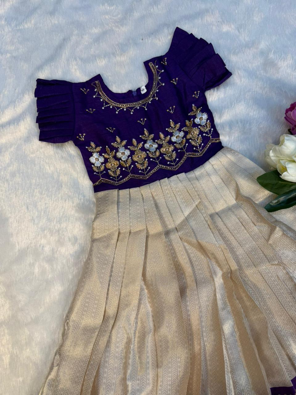 Sweatha Gown