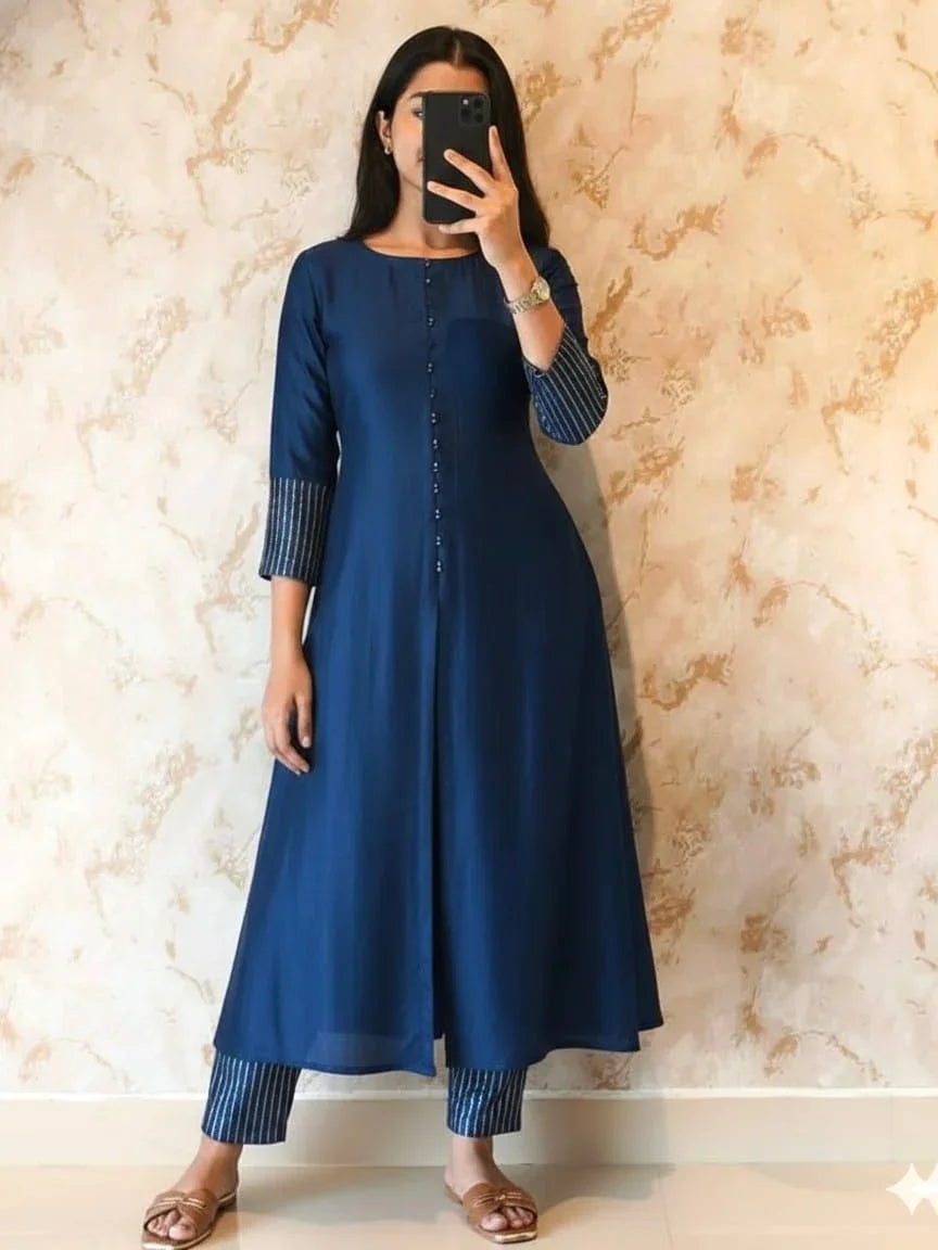Blooming Vichitra Silk Kurta Set