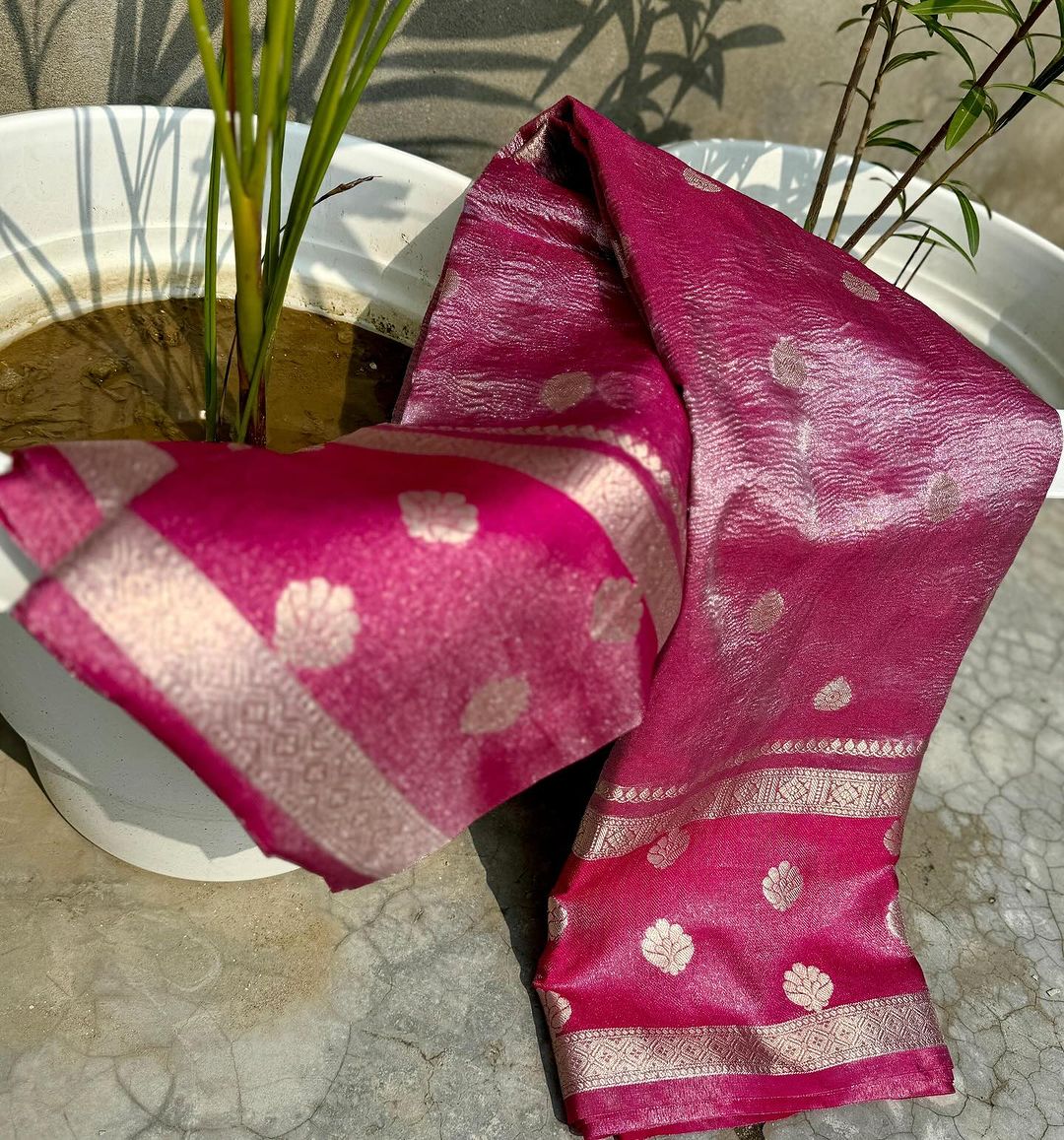 BANARASI  KANCHIPURAM ZARI TISSUE  VASKAT  SAREE PINK COLOUR