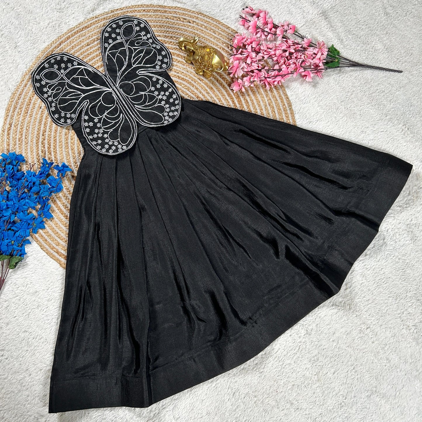 Kids' gown with beautiful butterfly embroidery Black Colour