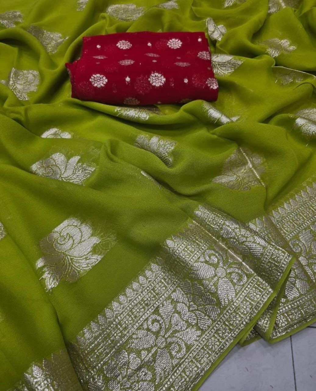 Viscose Georgette Saree Green Colour