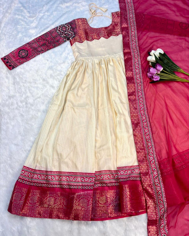 PRESENT GOWN COLLECTION