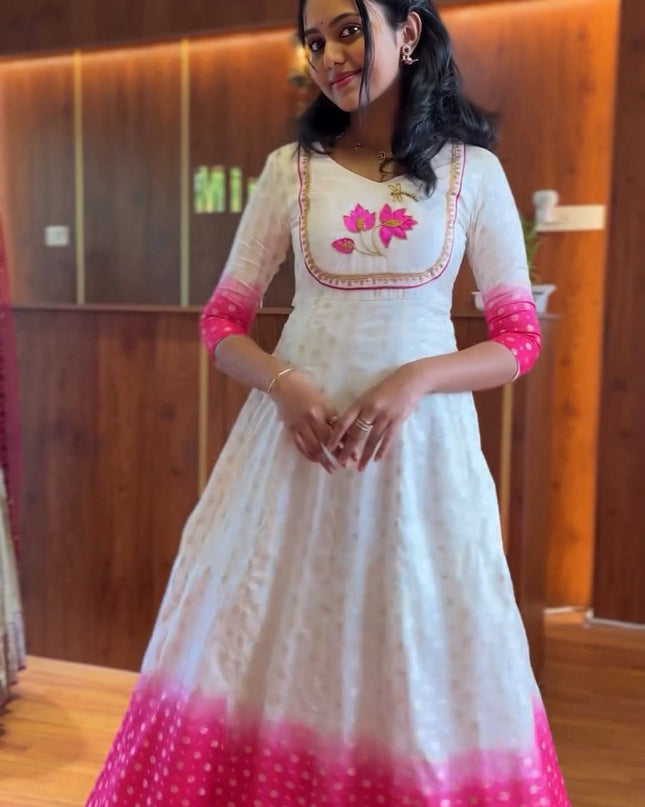 pure jecard Silk white Gown