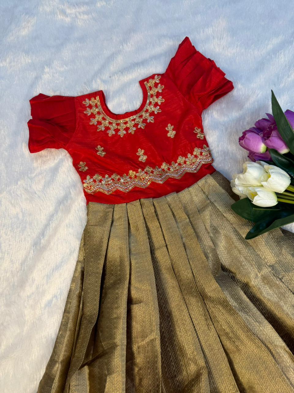 Sweatha Gown