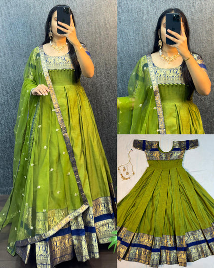 Vintage Gown With Duppata