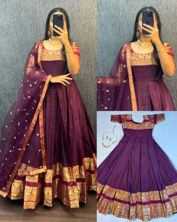 Narayanpet Gown with Duppata