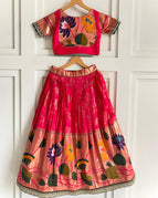 bright rani pink and peach-gold / 0-3 Months