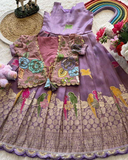 Parrat Design Gown With Floral Position