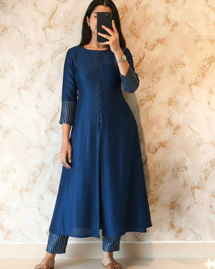 Blooming Vichitra Silk Kurta Set