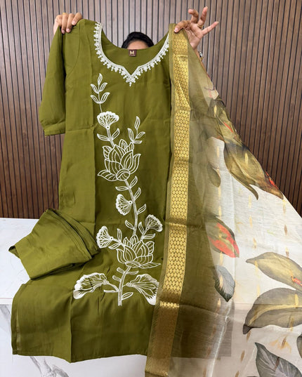 Roman silk 3 piece set