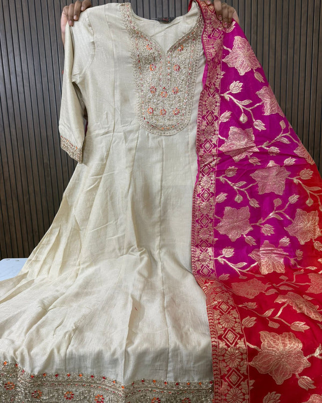 Sana Beutiful Dress Under Budget