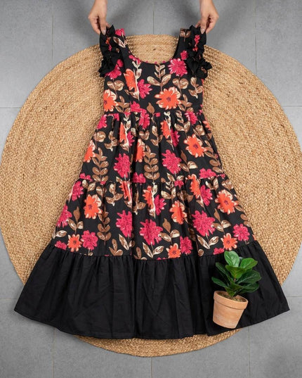 BLACK FLOARAL GOWN