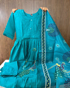 Teal / M