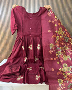 Maroon / M