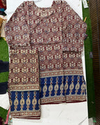 dark red base with navy blue / XXL
