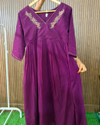 plum / M