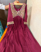 maroon / M