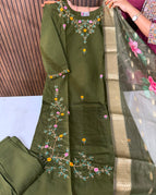olive green / M