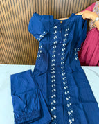 navy blue / M