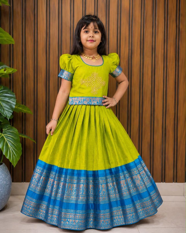 kolam lehenga