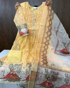 Pale Haldi / M