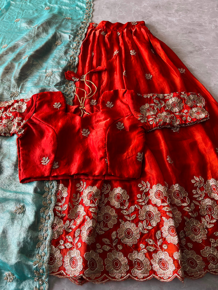 Nivi M Lehenga