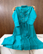 Teal Blue / M