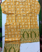 gold base with white / M