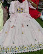 Light pink base / M
