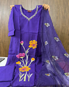 deep violet / M